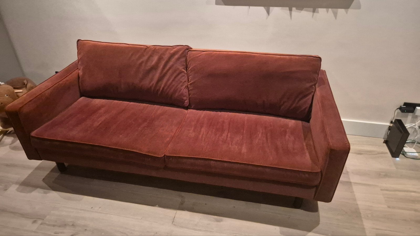 Comfortabele driepersoonsbank in roodbruin, Ophalen, Modern, Comfortabel, Gebruikt, Driepersoons
