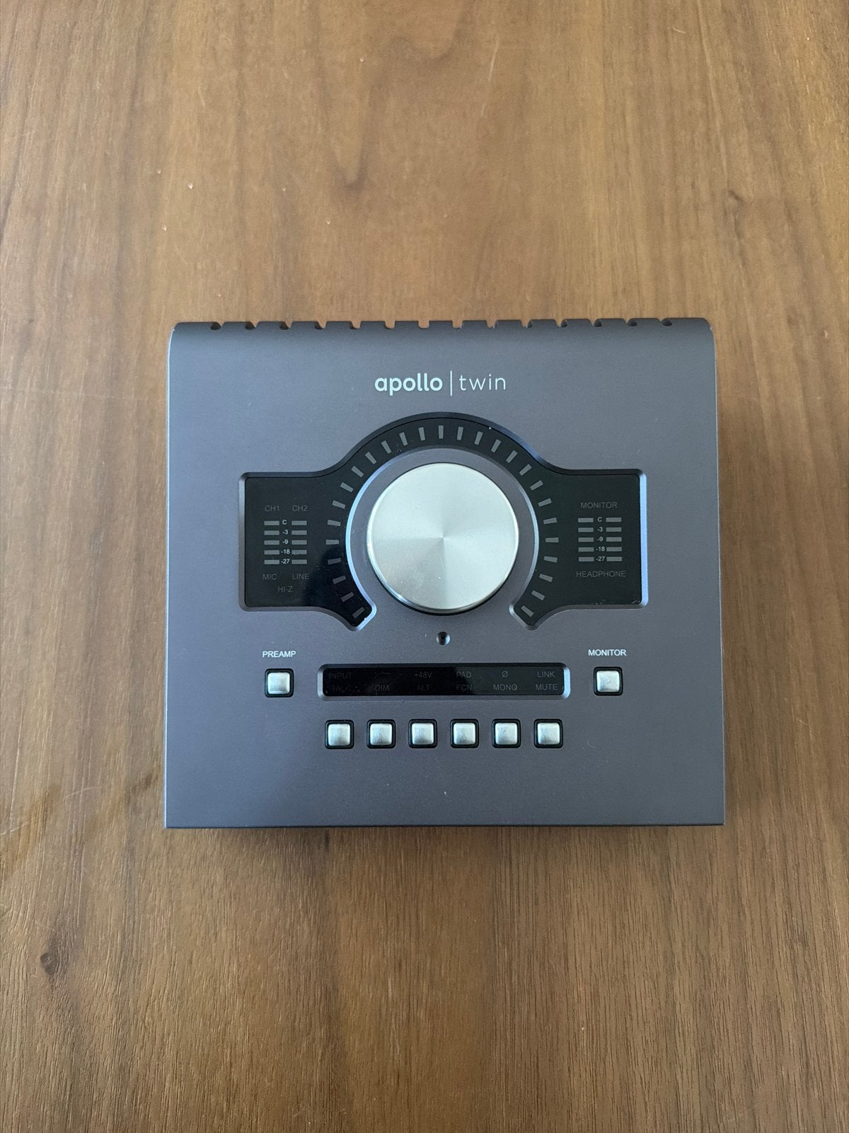 Universal Audio Apollo Twin X Duo met accessoires