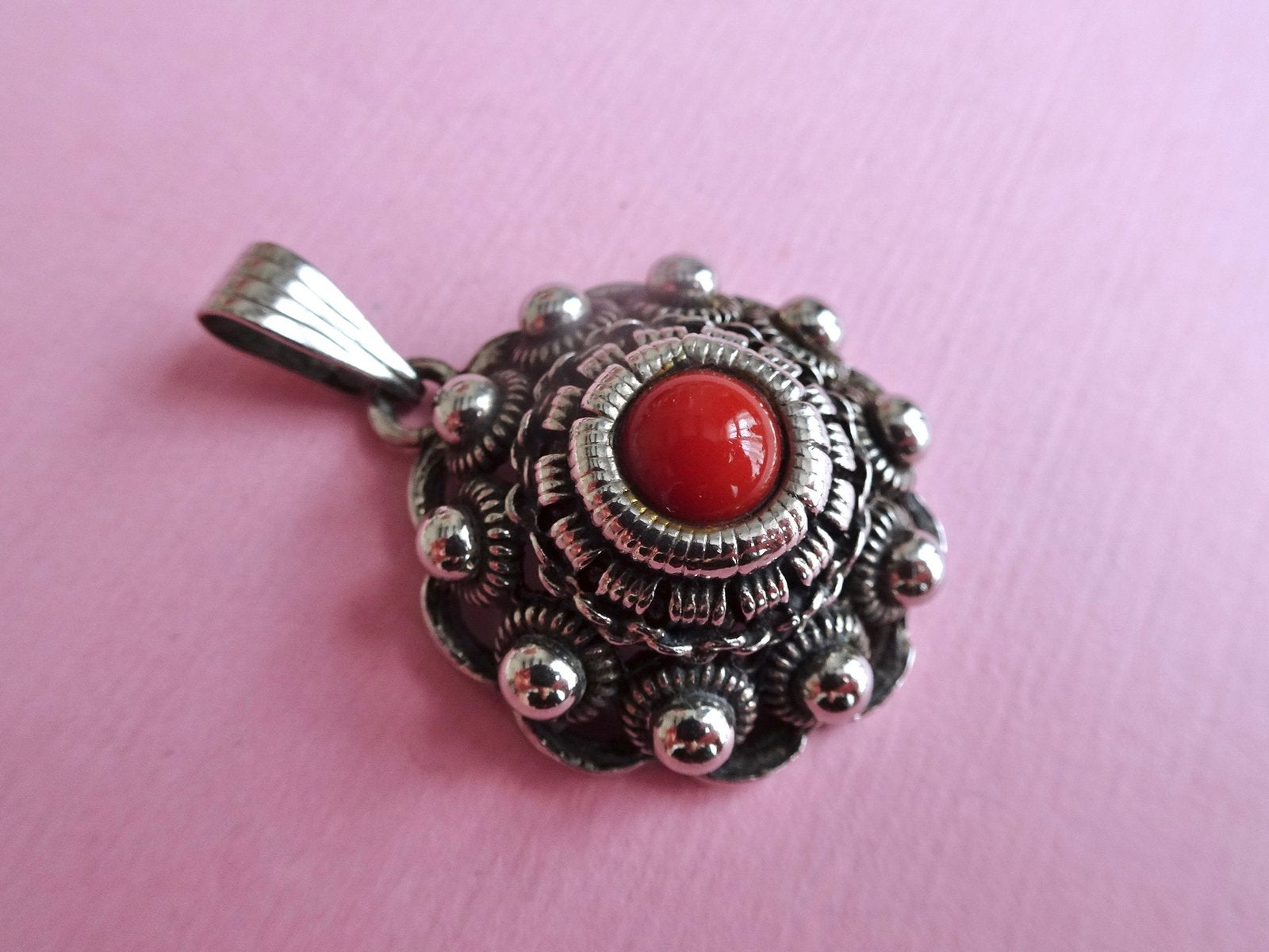 jwg Antiek vintage Zeeuwse knoop ketting hanger koraal glas, Verzenden, Overige materialen, Hanger