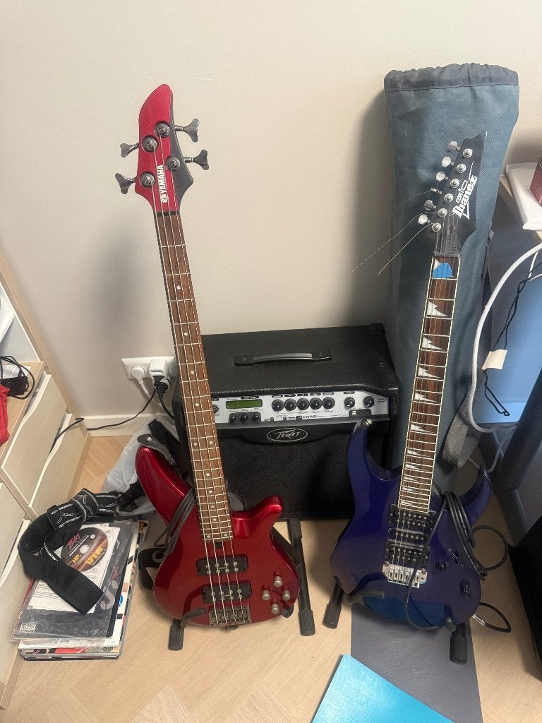 Gitaarhobby Peavey VYPER VIP3, Ibanez GIO, Yamaha bas, Met versterker, Zo goed als nieuw, Solid body, Ophalen