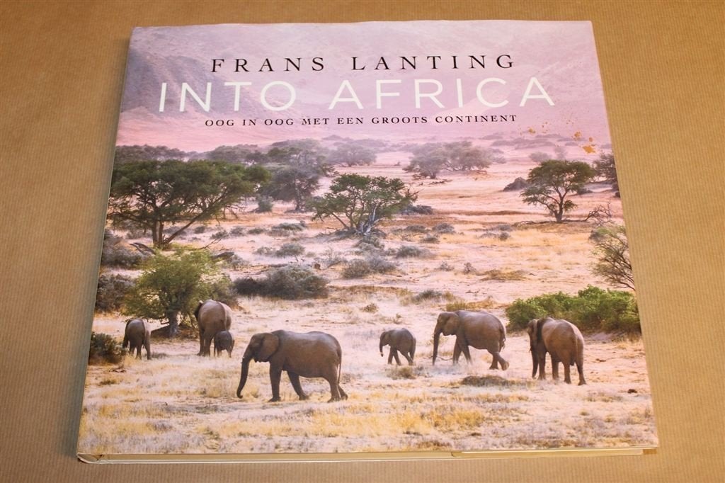Into Africa — Frans Lanting Groot Fotoboek Afrika, Boeken, Ophalen of Verzenden, Gelezen, Fotografen