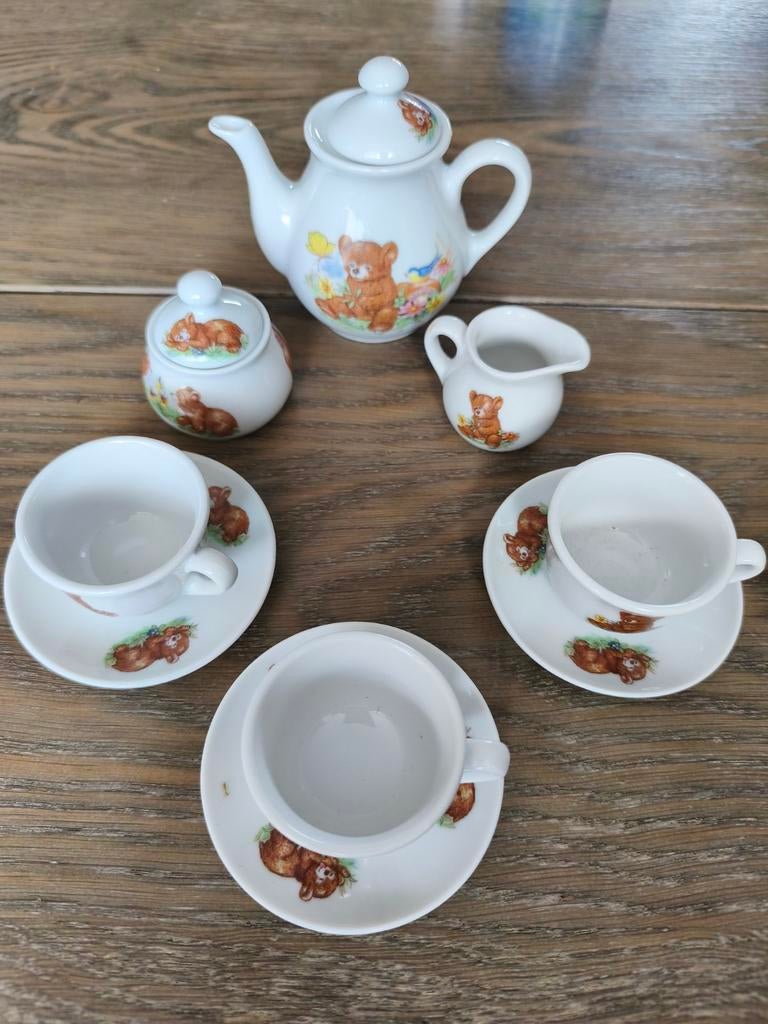 Kinderserviesje van Douwe Egberts., Ophalen