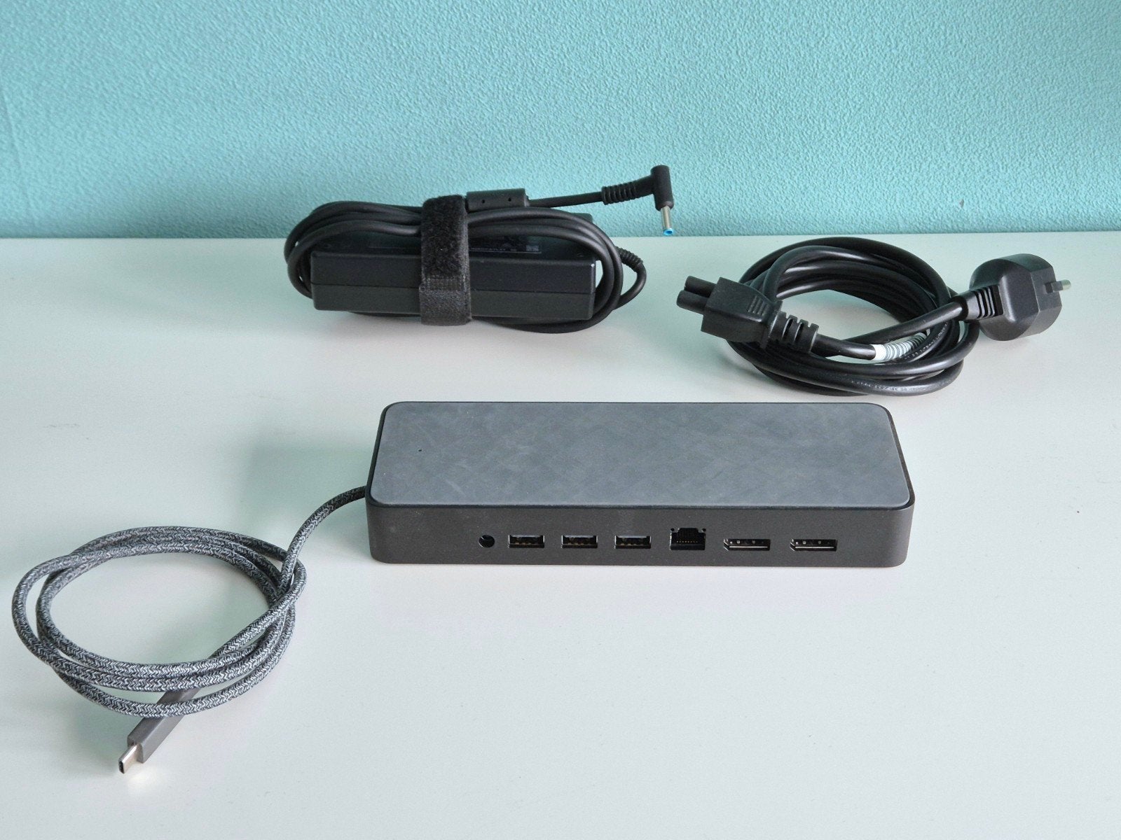 HP Universal USB-C Docking Station, Ophalen of Verzenden, Zo goed als nieuw, Laptop, Docking station