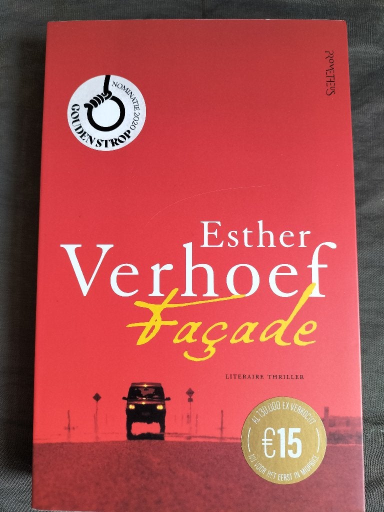 Esther Verhoef - Façade / Facade, Ophalen of Verzenden, Zo goed als nieuw, Esther Verhoef, Nederland