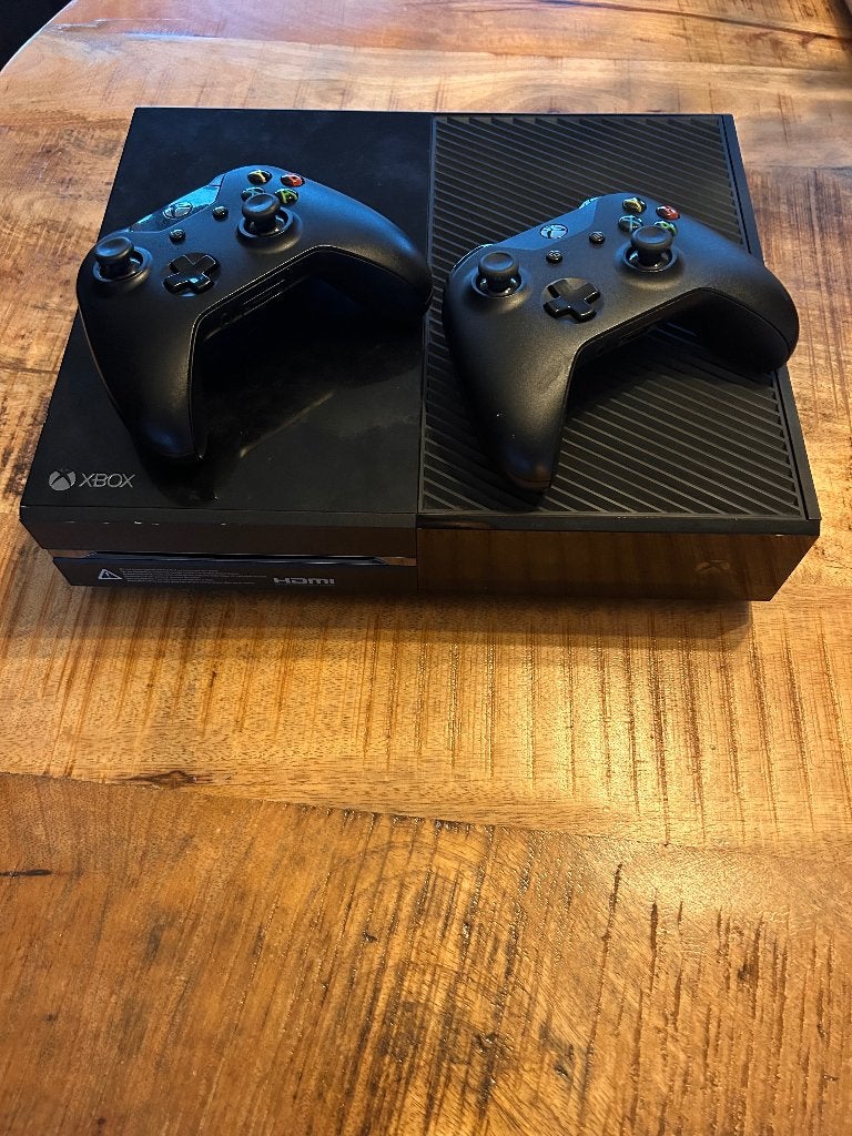 Xbox one, Ophalen, Xbox One, Met 2 controllers, 500 GB
