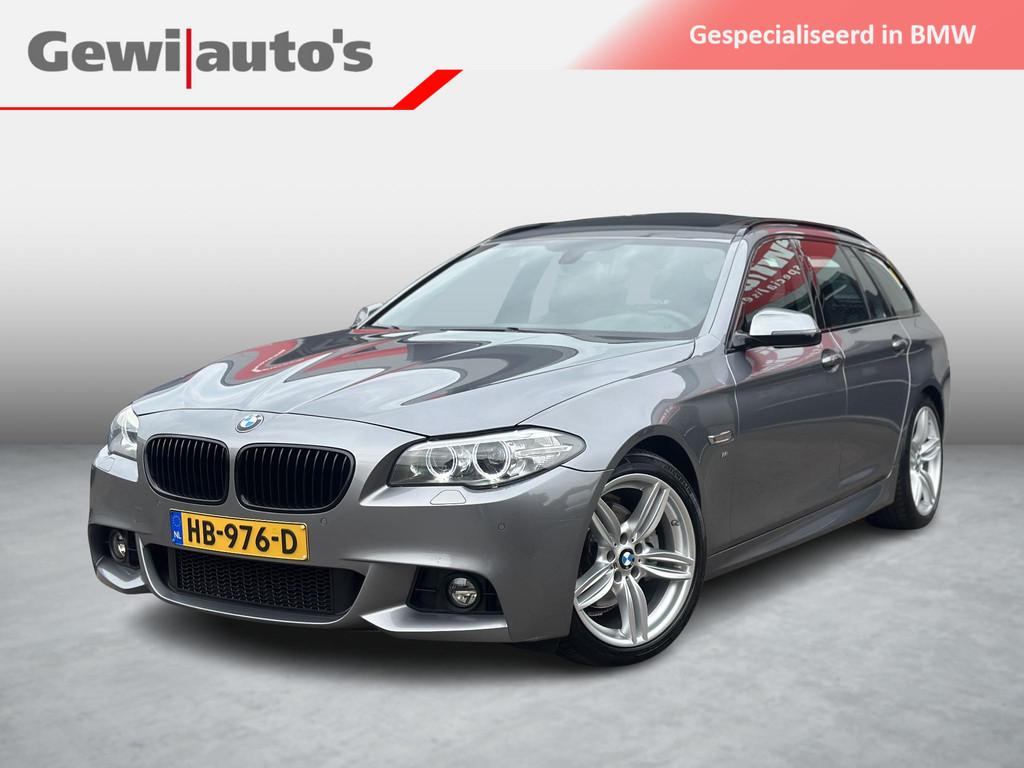 BMW 5-serie Touring 520i M-Sport NL Auto, Auto's, Automaat, Bluetooth, Gebruikt, 4 cilinders