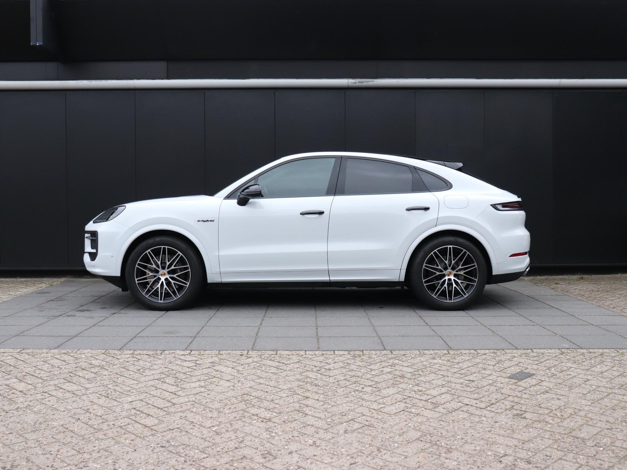 Porsche Cayenne 3.0 E-Hybrid | LEDER | LUCHTVERING | PANO-DA, Auto's, Automaat, Gebruikt, 2995 cc, Bedrijf