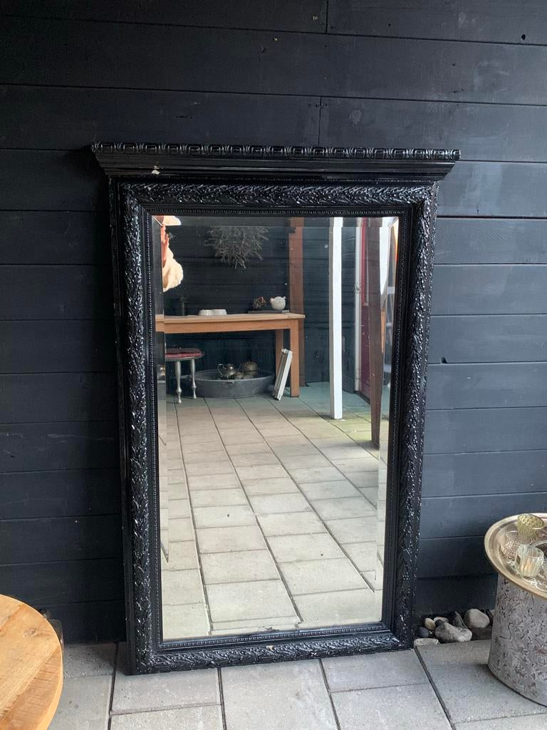 Antieke spiegel met zwarte bewerkte rand, Ophalen, Rechthoekig, 50 tot 100 cm, 150 tot 200 cm