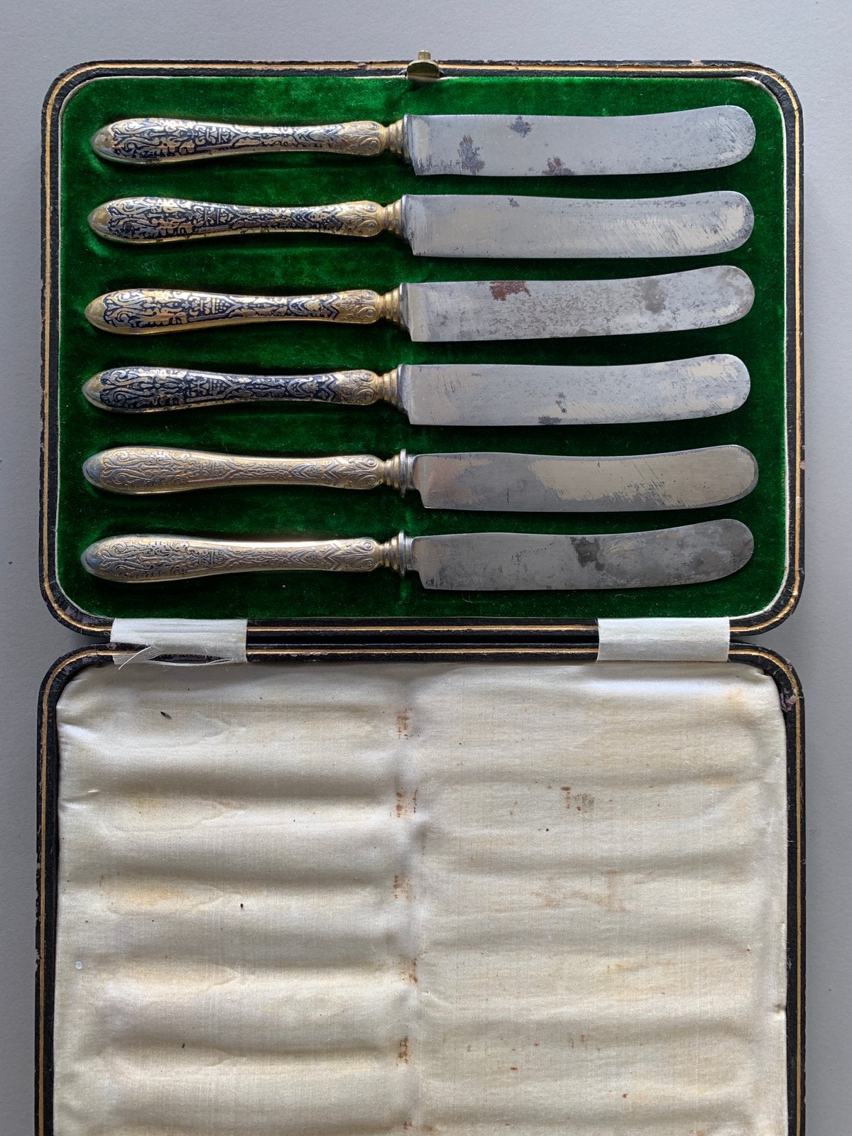 Messenset, Ophalen