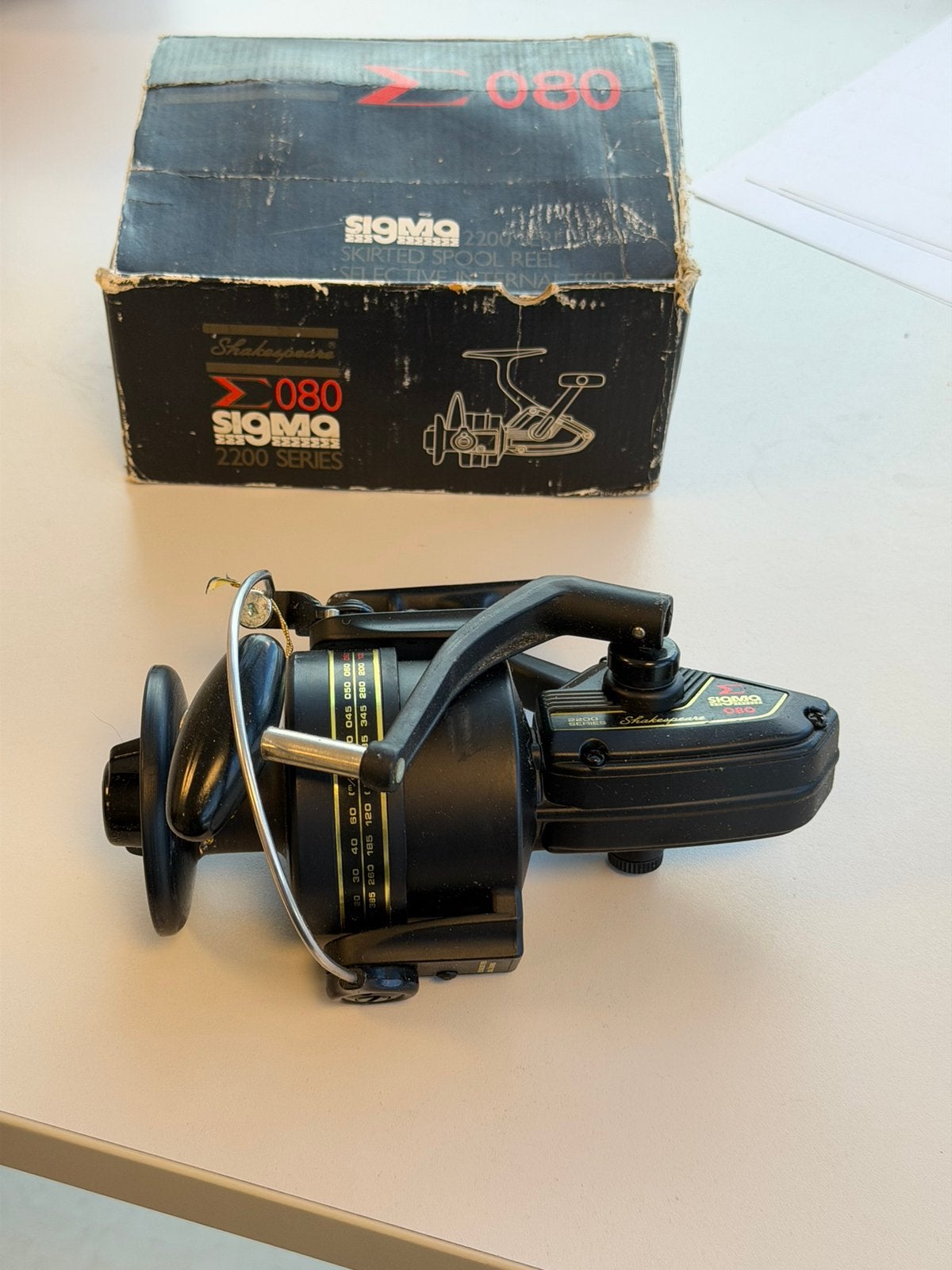 Vintage Shakespeare Sigma 080 2200 vismolen + originele doos, Watersport en Boten, P, Molen, P, P