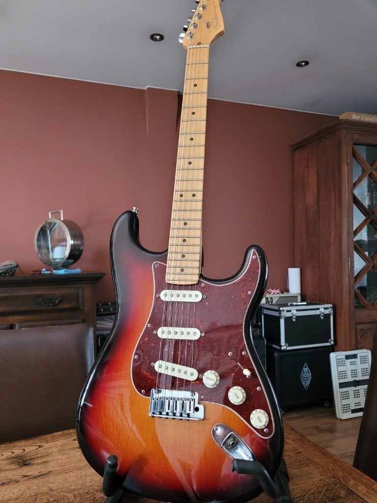Fender stratocaster Deluxe  ruilen met Eastman SB59, Muziek en Instrumenten, Ophalen, Zo goed als nieuw, Solid body, Fender