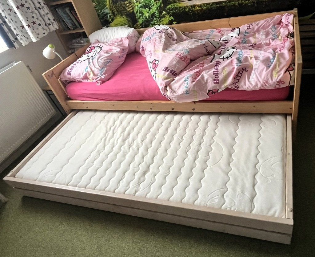 LIFETIME Bedlade / Logeerbed (Whitewash) + Latexmatras, Ophalen, Gebruikt, 90 cm, Eenpersoons