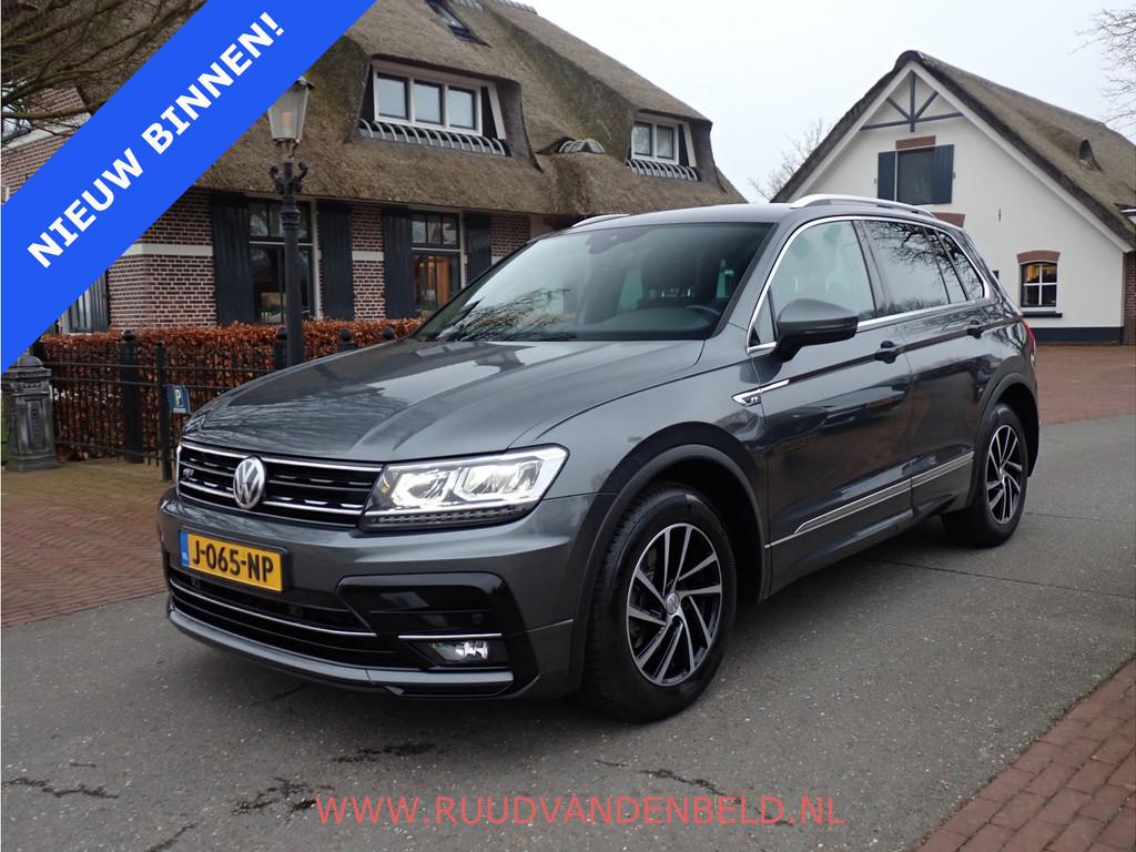 Volkswagen Tiguan 1.5 TSI ACT R-LINE CARPLAY / ACC / VIRTUAL, Auto's, Volkswagen, Voorwielaandrijving, Stof, 150 pk, Origineel Nederlands