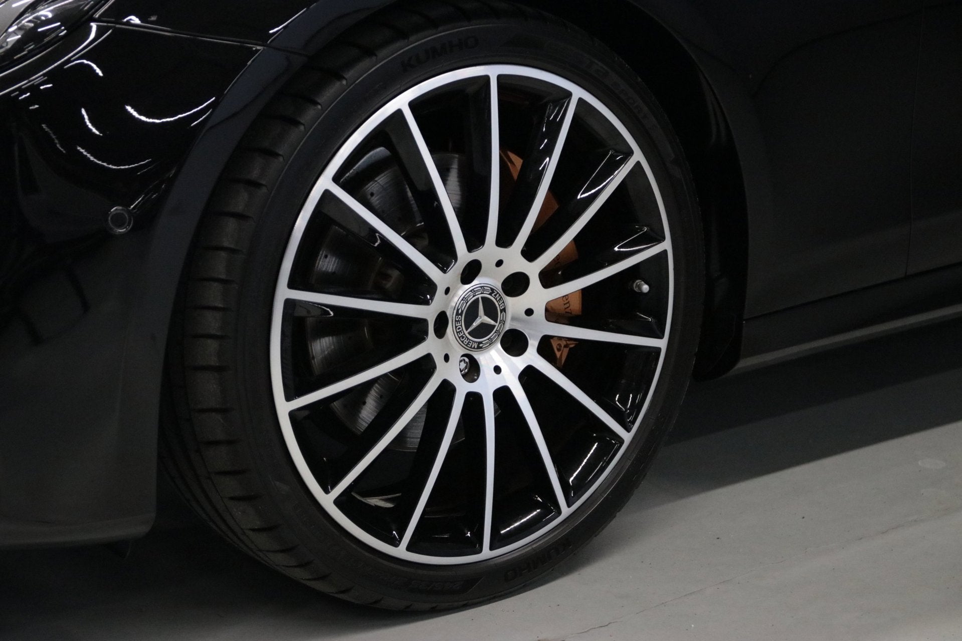 Mercedes-Benz E-klasse 200 AMG-pakket/ Burmester/ Panoramada, Automaat, Gebruikt, 4 cilinders, Zwart