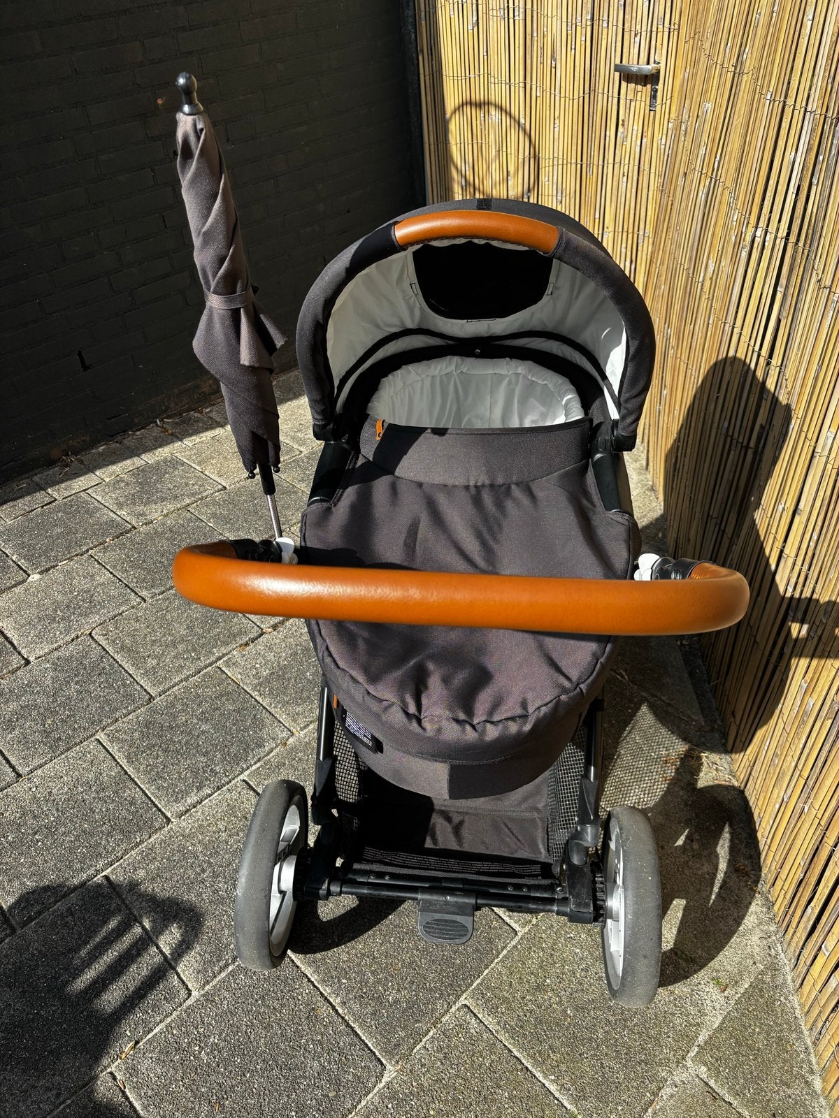 TE KOOP: Mutsy Explorer kinderwagen met reiswieg en meer!, Ophalen, Zo goed als nieuw, Combiwagen, Met reiswieg