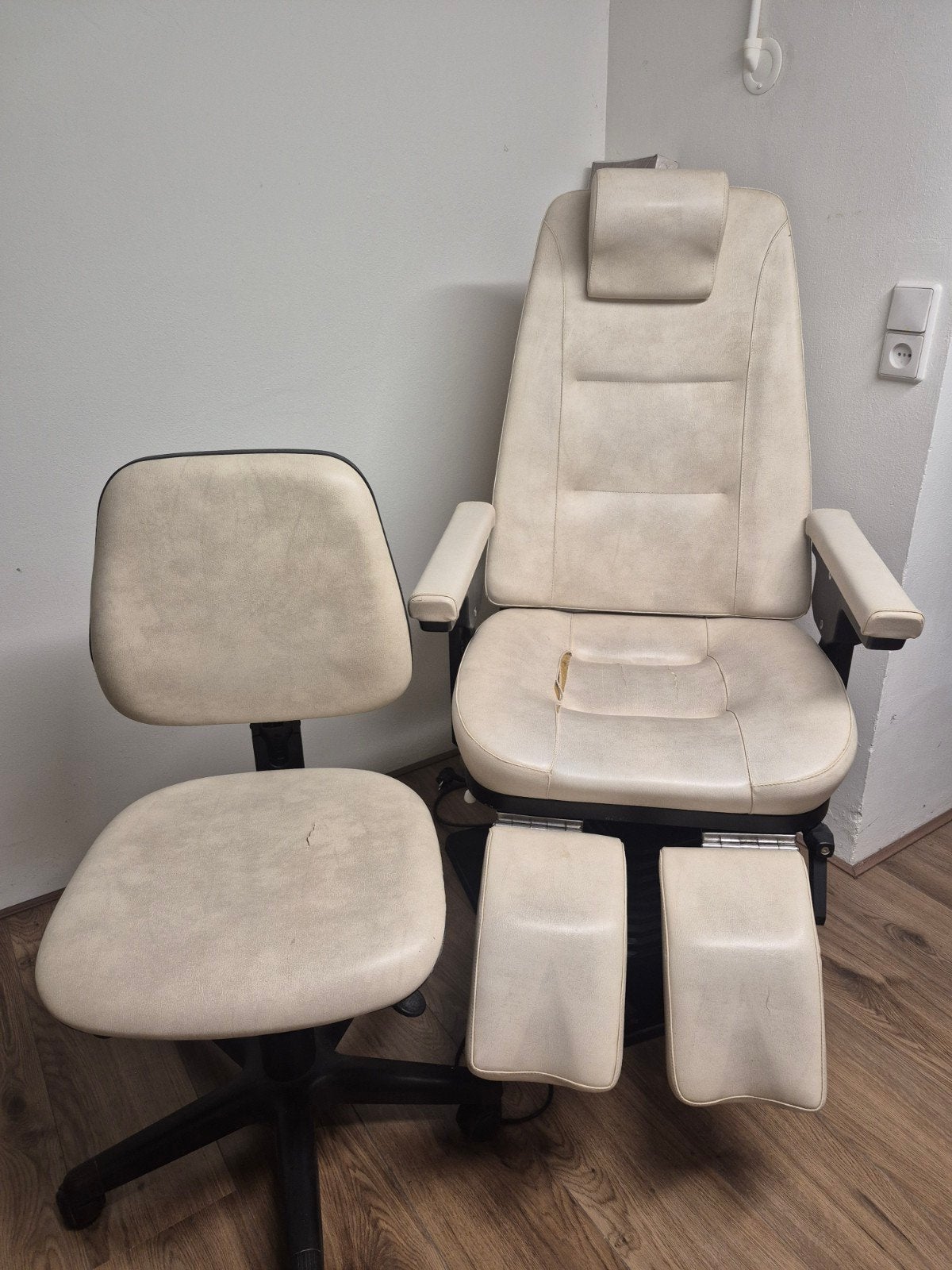 Elektrische leren pedicurestoel, Voetverzorging