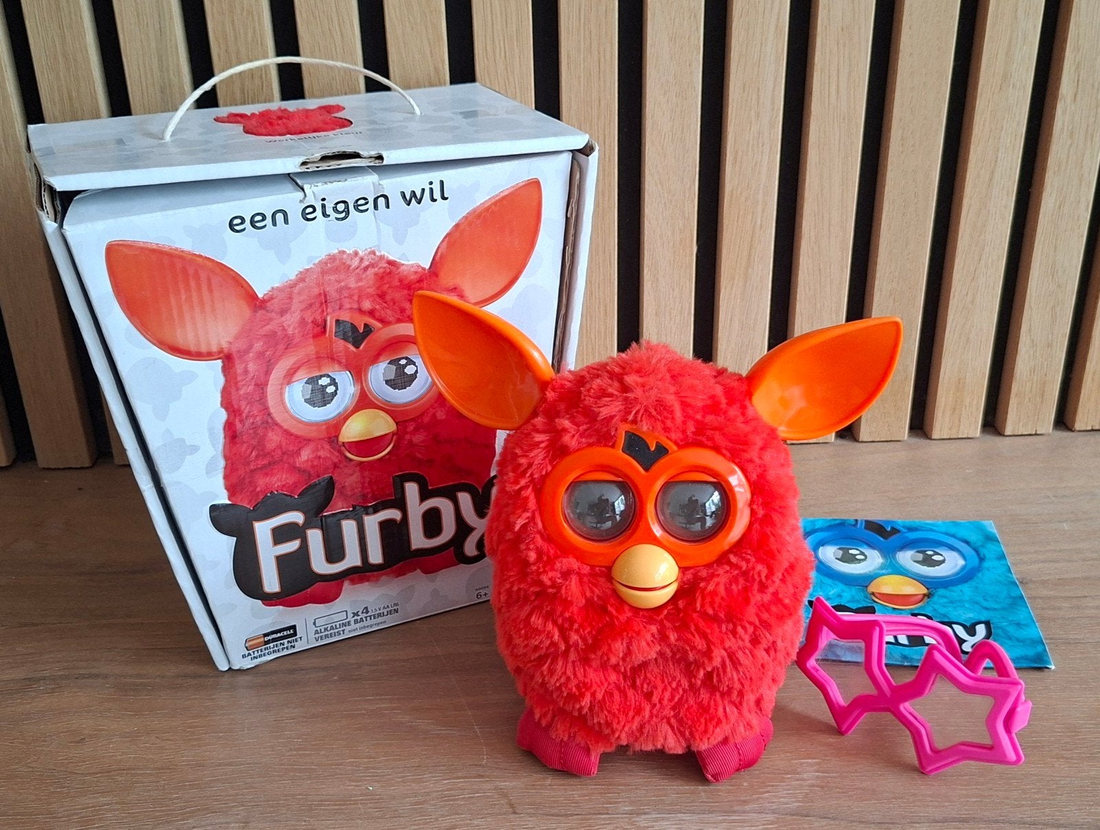 Furby rood/oranje 2012 / met doos, Ophalen of Verzenden, Zo goed als nieuw