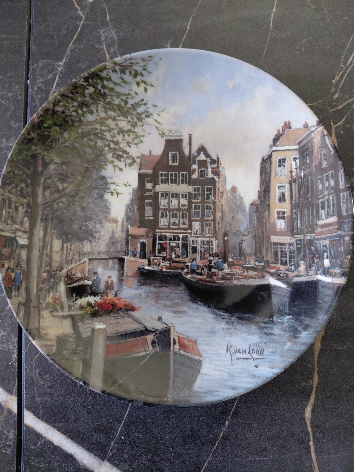 Royal Mosa sierbord 'Lente aan een Rotterdamse Gracht', Ophalen of Verzenden