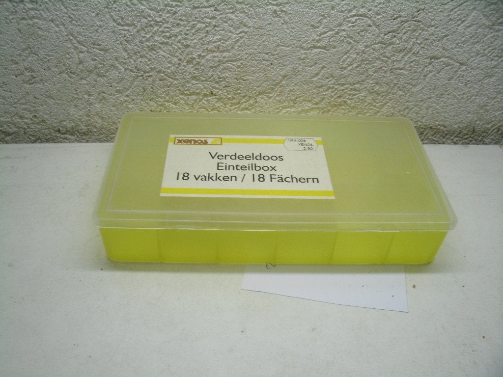 45c 18 vakken doos 21x11x3, Hobby en Vrije tijd, Ophalen, Kraal