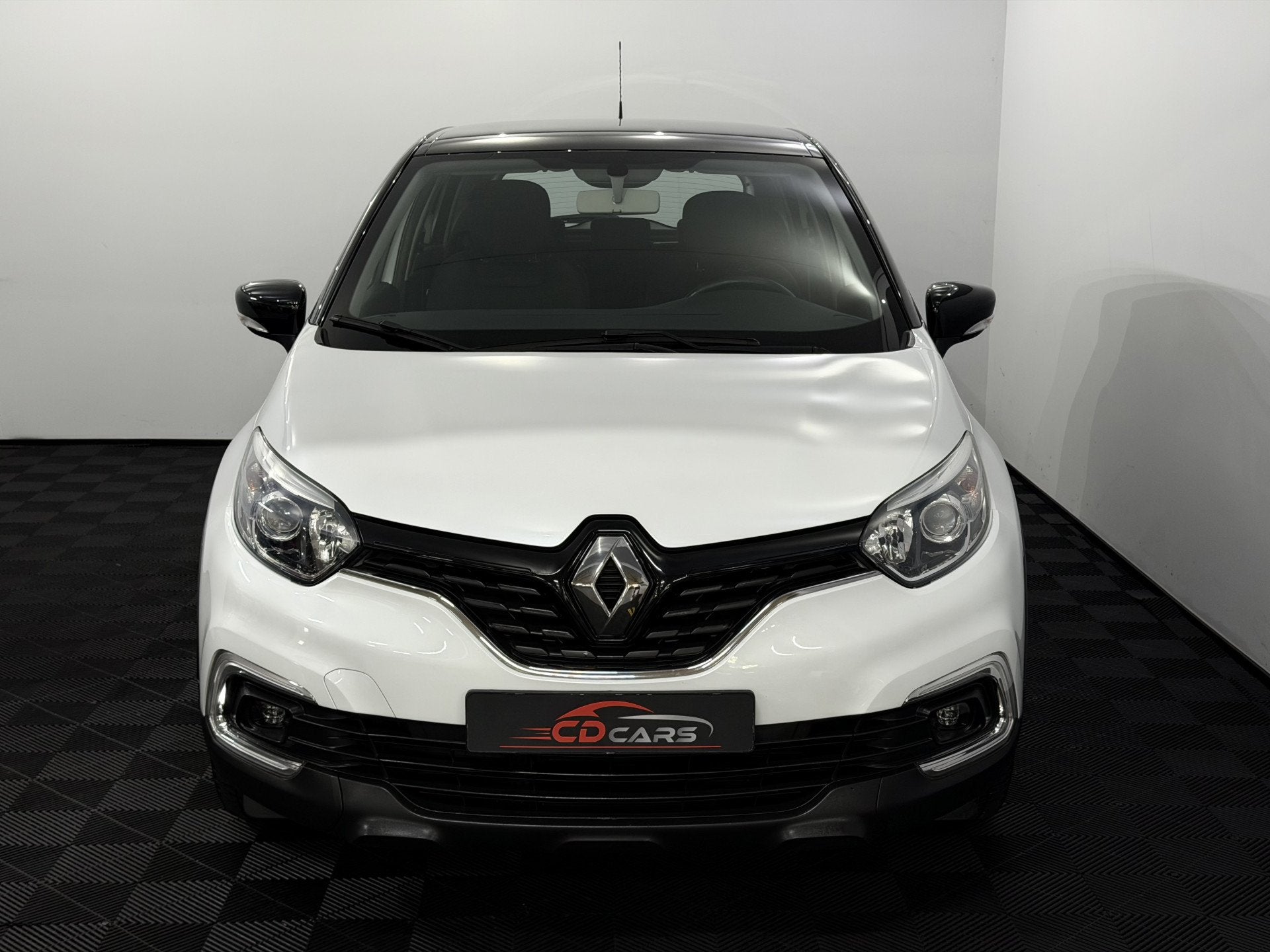 Renault Captur 0.9 TCe Life Airco, Navi, Parkeersensoren, A, Auto's, Voorwielaandrijving, 898 cc, Gebruikt, Euro 6
