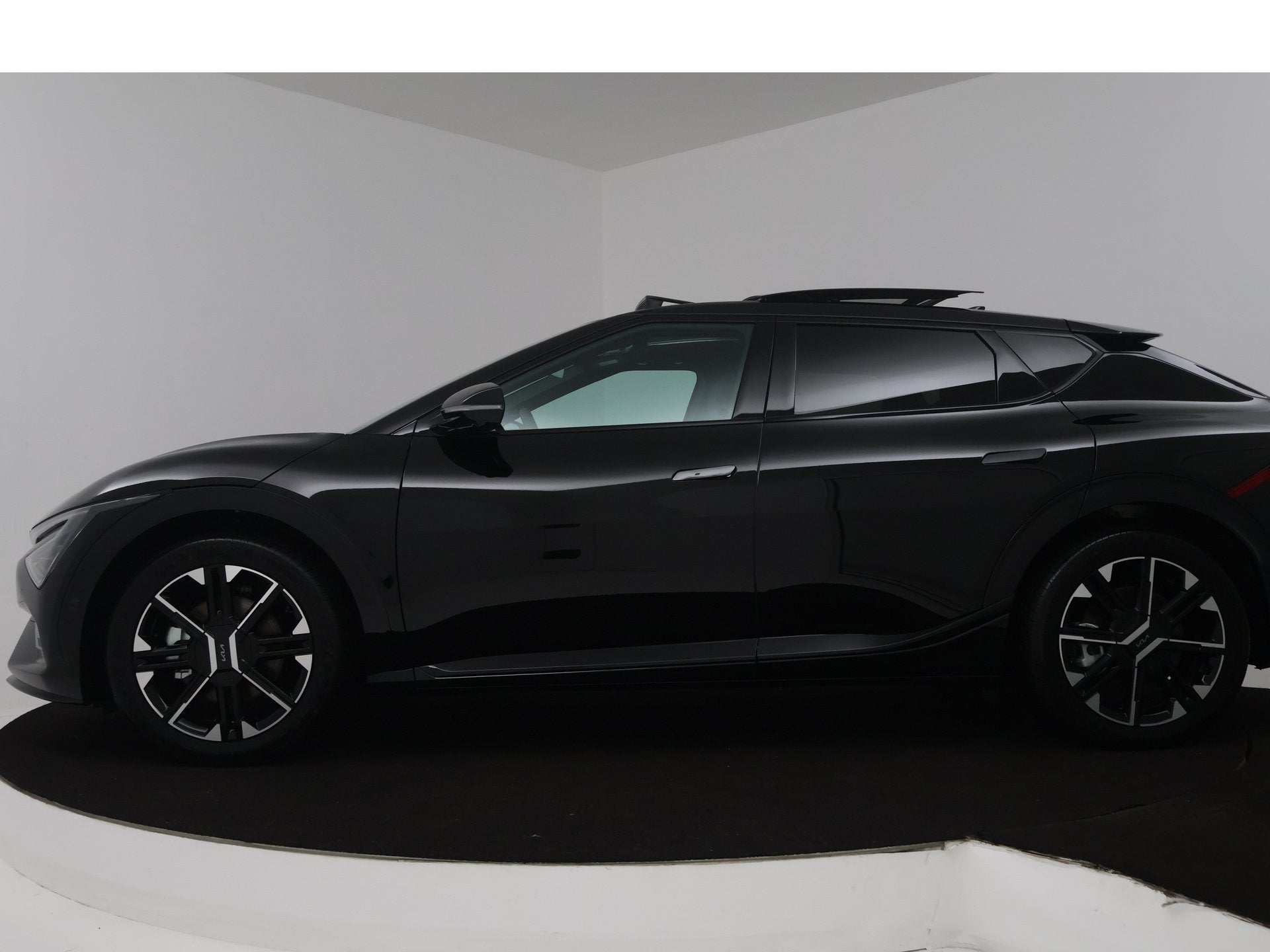 Kia Ev6 GT-Line 84 kWh | VOORRAADMODEL | Schuifdak |, Auto's, Automaat, Achterwielaandrijving, Zwart, Zwart