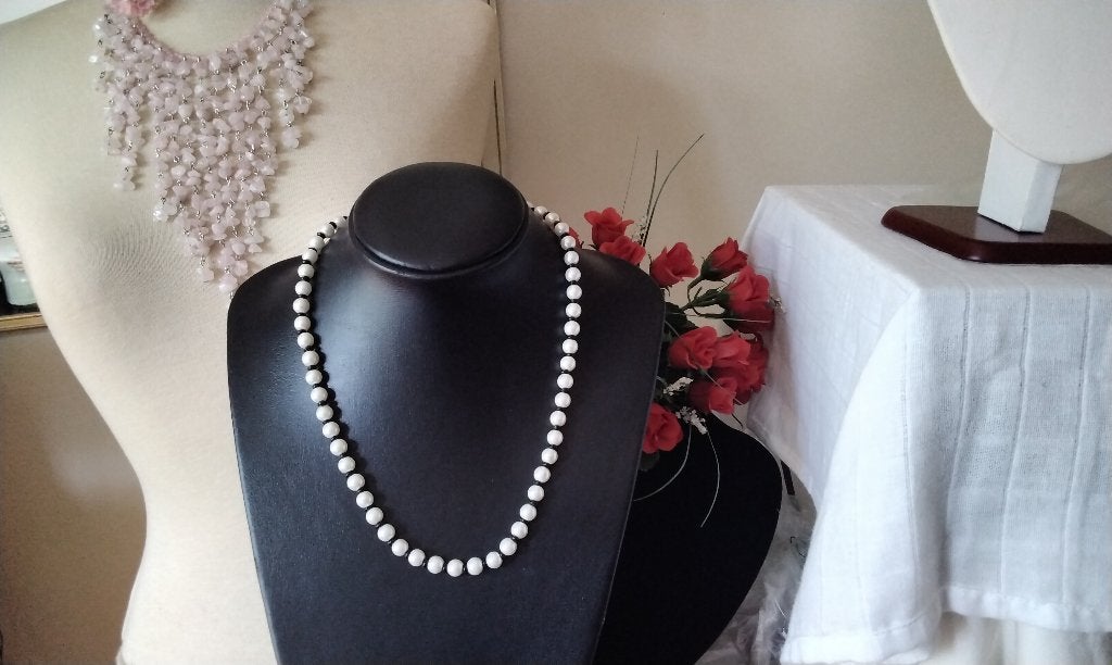 Prachtige Ketting Witte Parels Zwart Echte Onyx UNIEK Design, Ophalen, Zwart, Nieuw, Steen of Mineraal