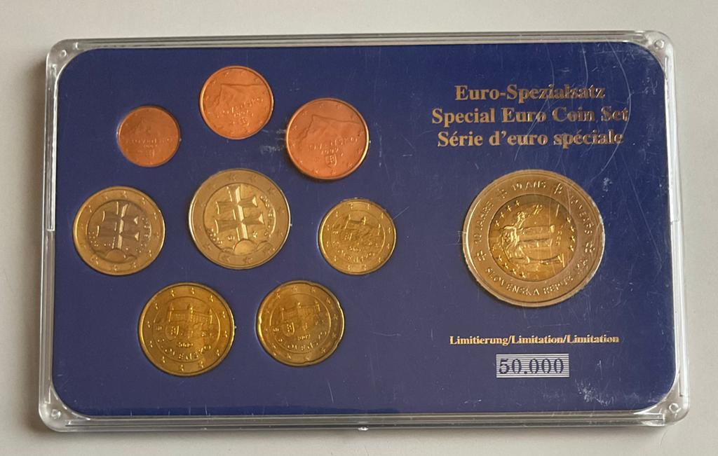 SLOVENSKA - 1 CENT - 2 EURO 2009 8 Coins + 2 Euro Specimen, Postzegels en Munten, Munten | Europa | Euromunten, Ophalen of Verzenden