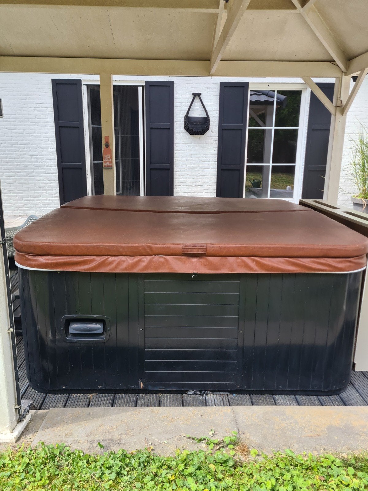Spa Jacuzzi Aeware  230 x 230 cm, Ophalen, Gebruikt, Trap, Vast