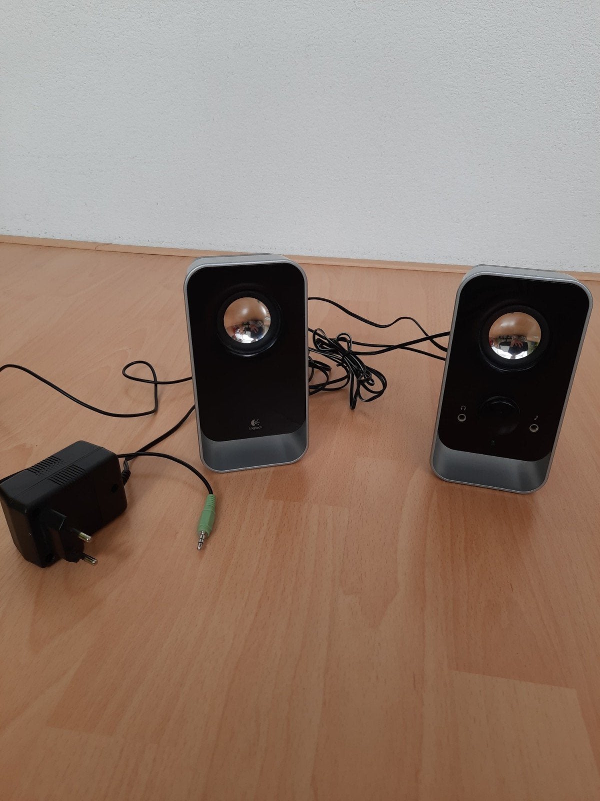Logitech LS11 2.0 Stereo Speakers - Zo goed als nieuw, Audio, Tv en Foto, Ophalen of Verzenden, Zo goed als nieuw, Minder dan 60 watt