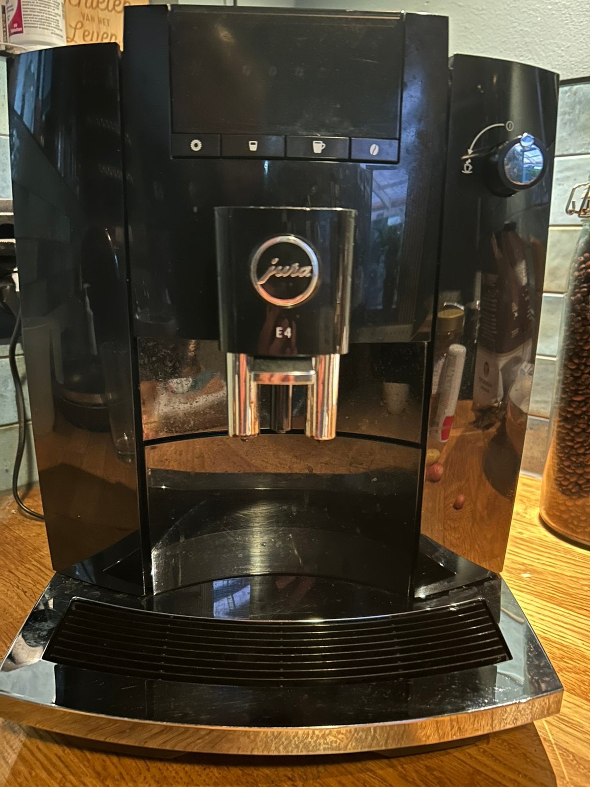 Jura E4, Ophalen, Zo goed als nieuw, Koffiemachine