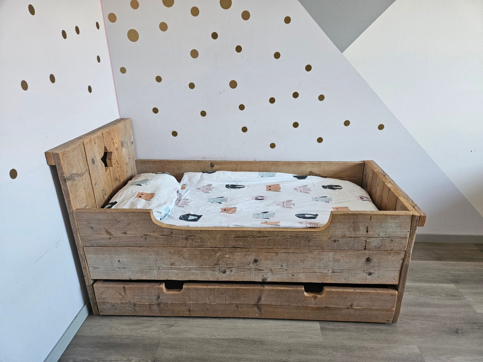 kinderbed van steigerhout, Kinderen en Baby's, Kinderkamer | Bedden, Ophalen, 140 tot 160 cm, 70 tot 85 cm, Matras