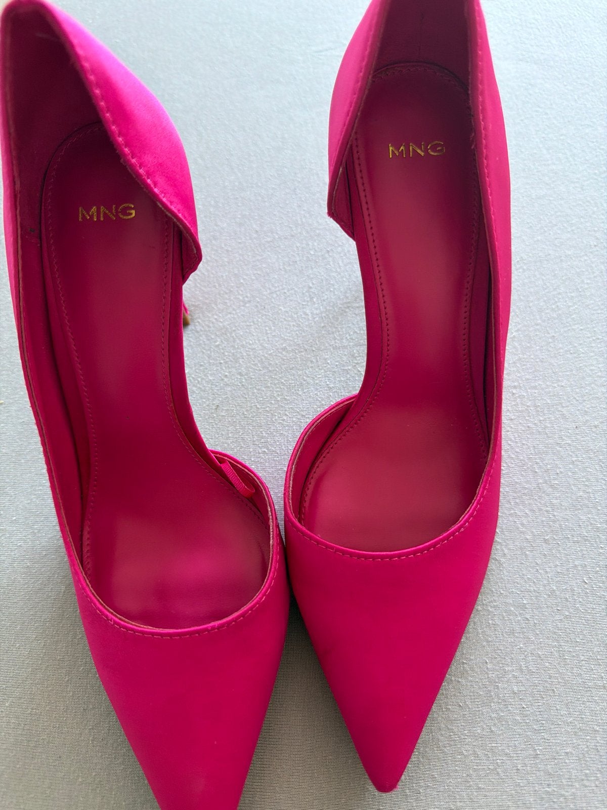 MNG Fuchsiaroze Pumps Maat 38, Kleding | Dames, Ophalen of Verzenden, Zo goed als nieuw, Roze, Pumps