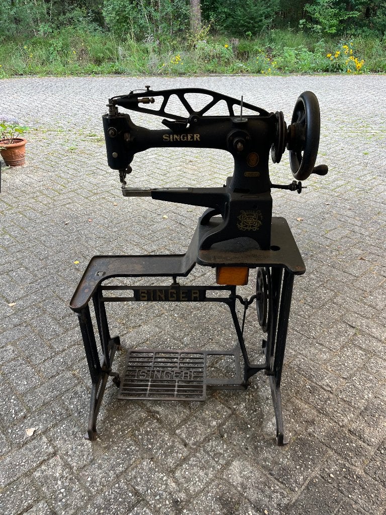 Singer 29K71 schoenmakers leernaaimachine, Antiek en Kunst, Antiek | Naaimachines, Ophalen