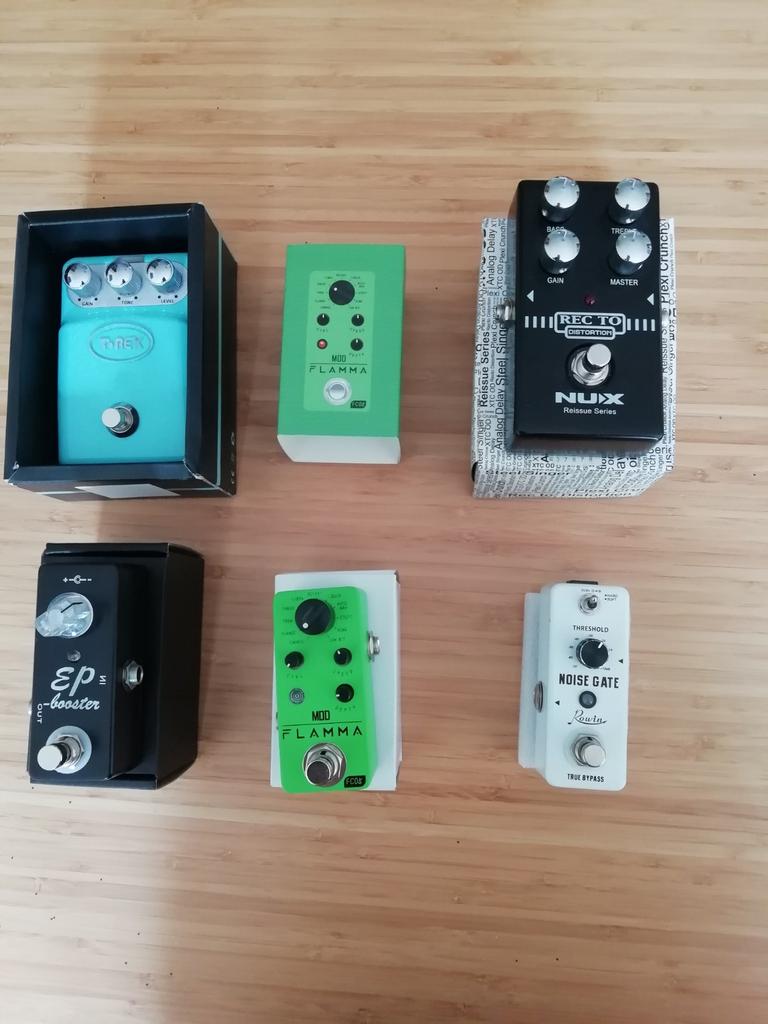 Betaalbare effectpedalen: NUX, T. Rex, Ophalen of Verzenden, Zo goed als nieuw, Multi-effect