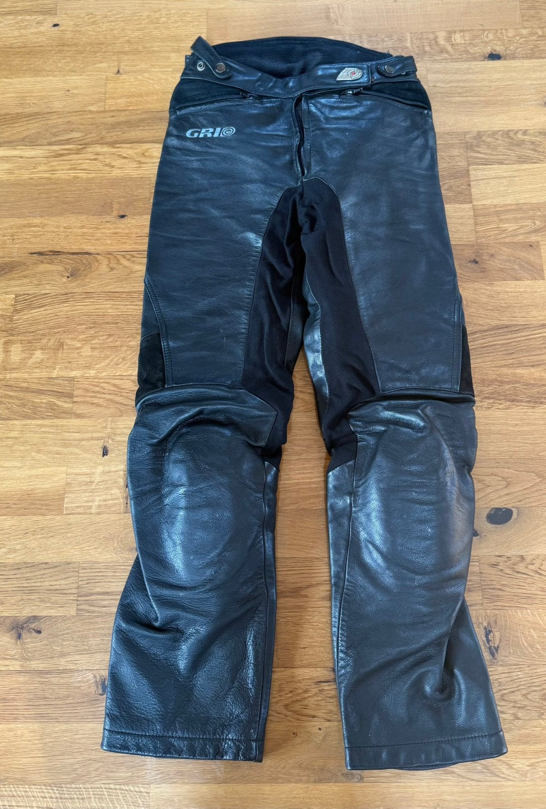 Leren dames motorbroek met stretch maat 38, Motoren, Kleding | Motorkleding, Ophalen of Verzenden, Tweedehands, Dames, Broek | leer