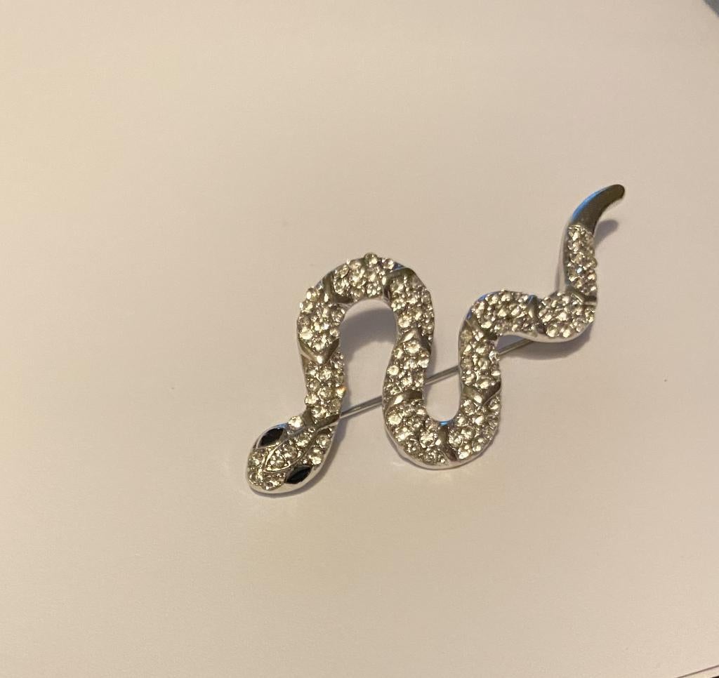 schitterende broche afb. SLANG bezet met veel kristal strass, Overige materialen, 4 tot 7 cm, Met strass, Nieuw