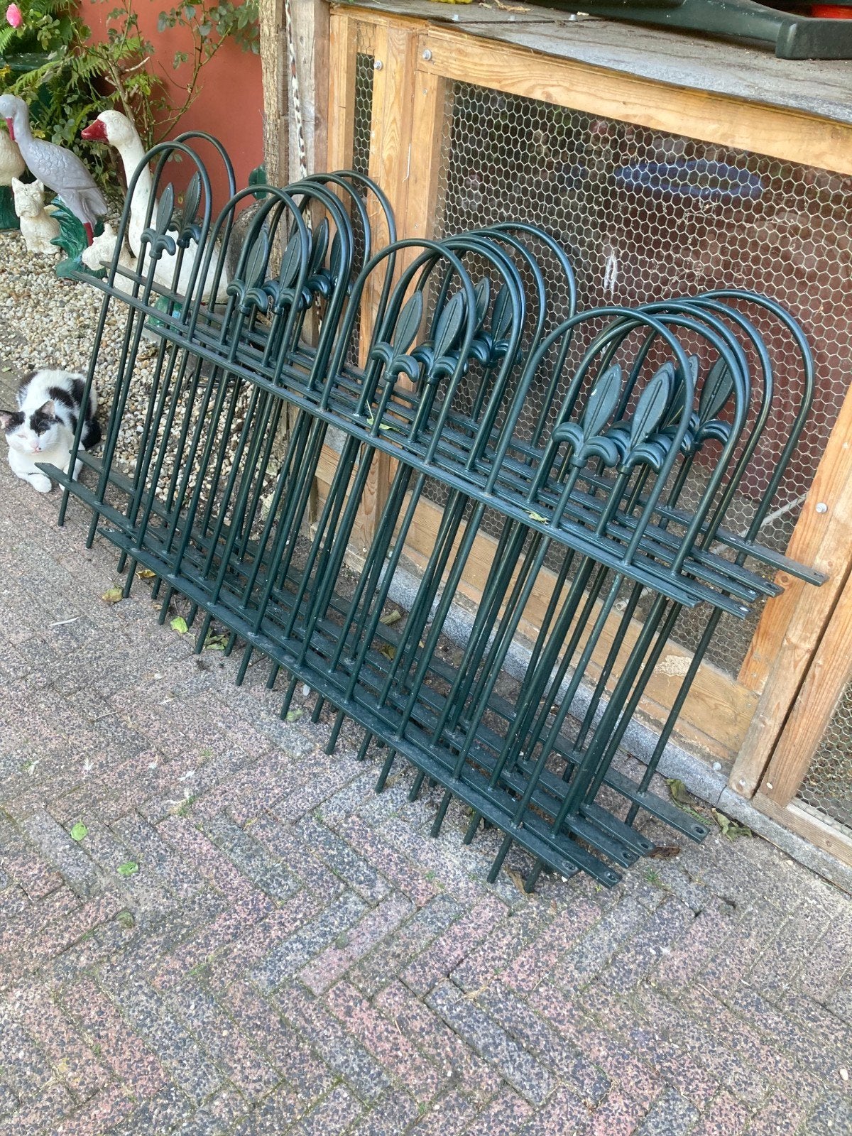 Groen sierhekwerk voor tuin of erf, Tuin en Terras, Tuinhekken en Hekwerk, Ophalen of Verzenden, Gebruikt, IJzer, Sierhekwerk