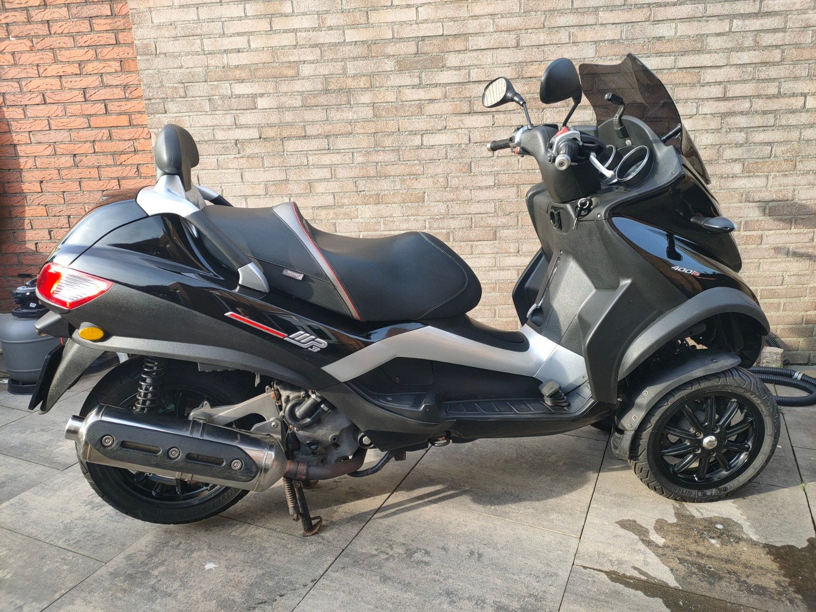 Piaggio Mp3 400 ie motorscooter, Scooter