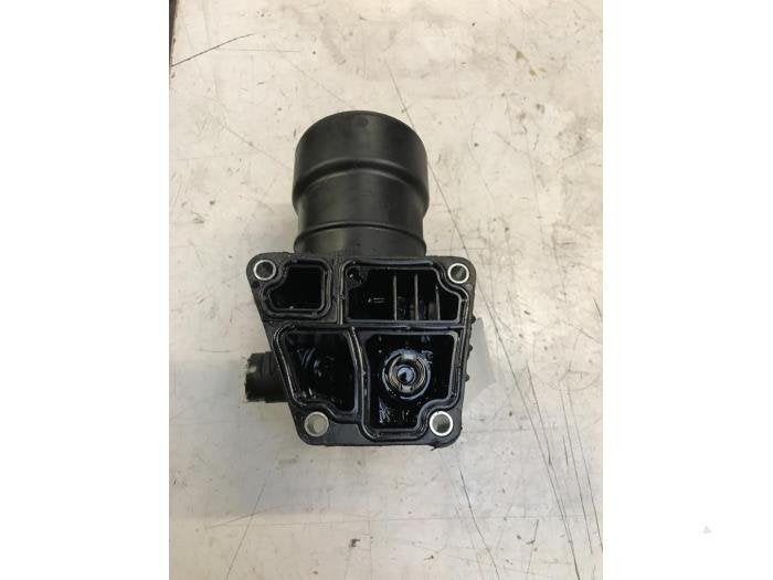 Oliefilterhuis van een Audi A4, Gebruikt, -, -, -