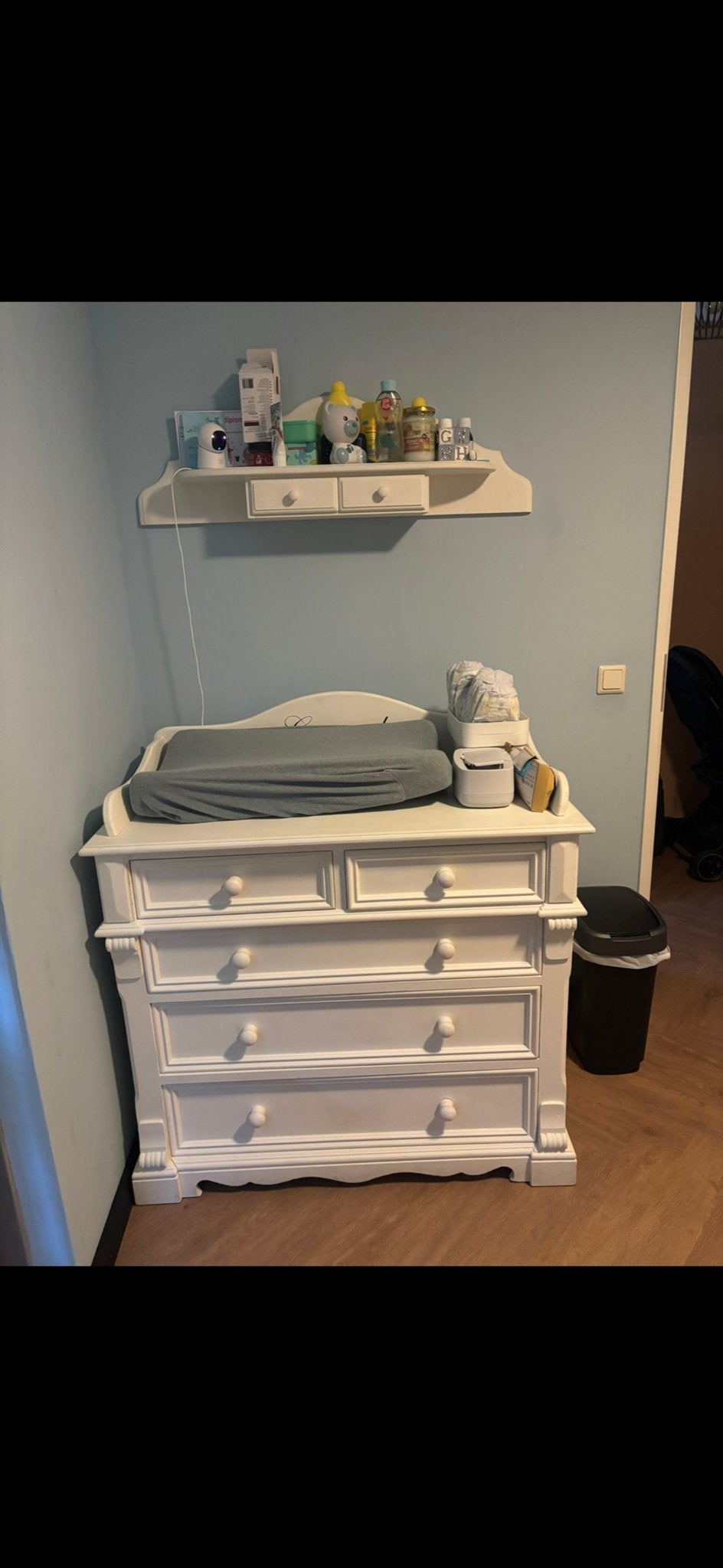 Complete babykamer set: Ledikant, Commode, Kledingkast