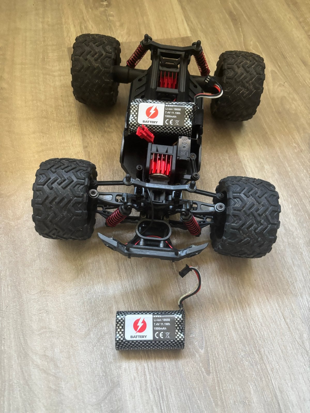 RC auto, 40 km/u, Hobby en Vrije tijd, Modelbouw | Radiografisch | Auto's, Elektro, Gebruikt, Auto offroad, Ophalen of Verzenden
