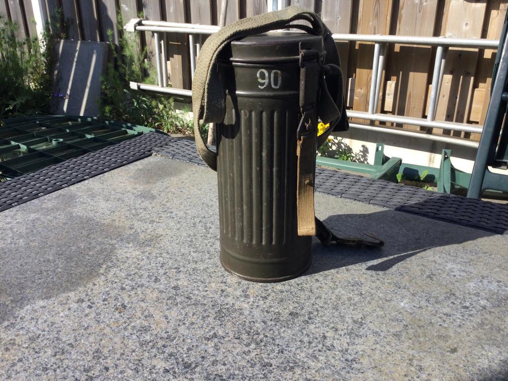 Duits Luftwaffe gasmasker compleet met bus en riemen., Ophalen of Verzenden, Luchtmacht, Duitsland, Overige typen