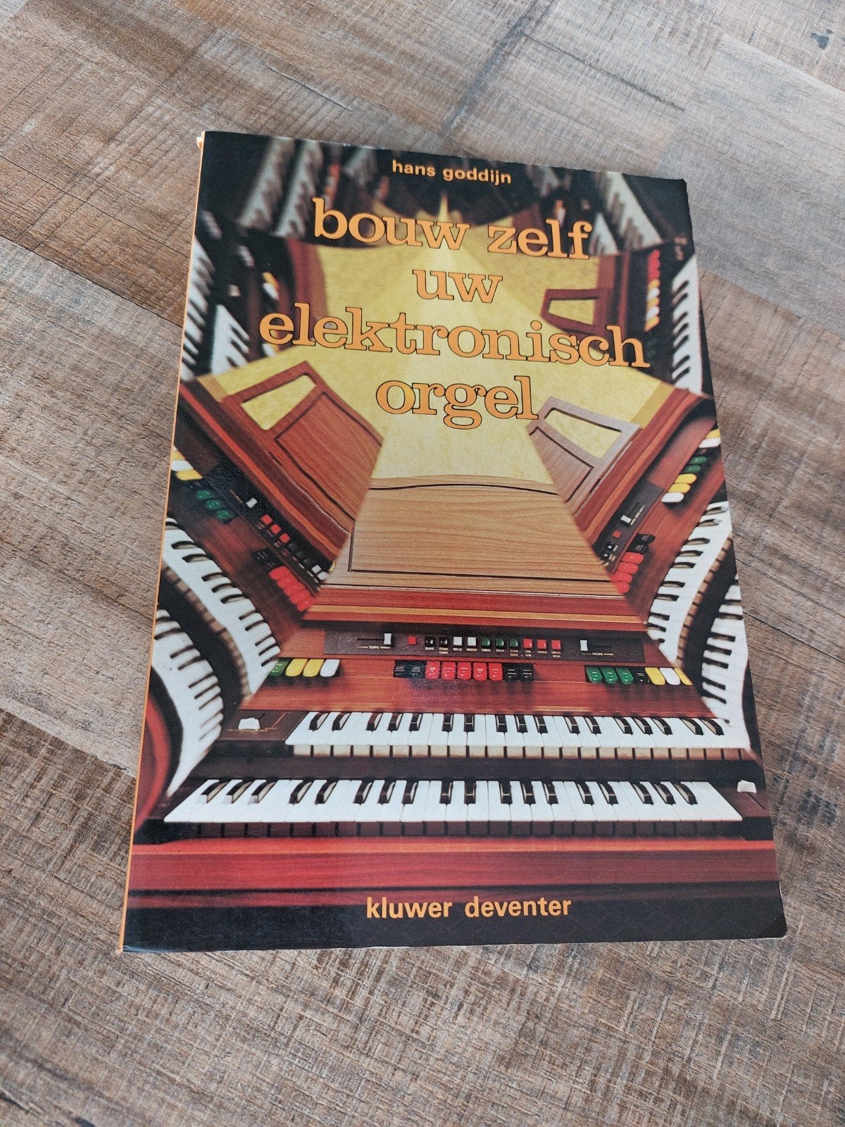 Bouw zelf uw elektronisch orgel, 1977, vintage electronica, Ophalen of Verzenden, Zo goed als nieuw, Elektrotechniek