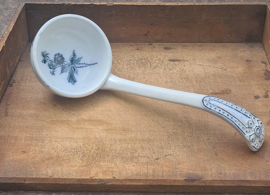 Antieke aardewerk soeplepel Rubus van Villeroy & Boch, Ophalen of Verzenden