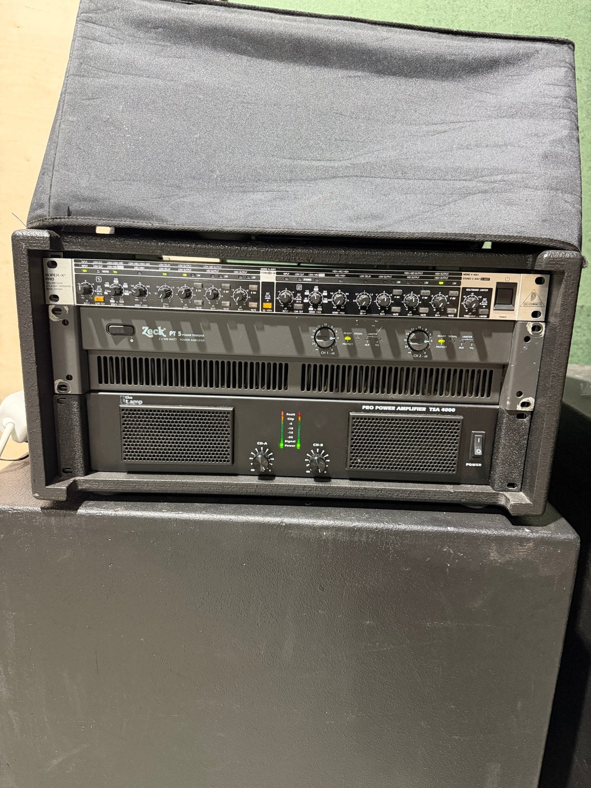 Complete PA-set: TSA4000, Zeck PT5, JBL JRX125, Behringer, JBL, Speakerset, Zo goed als nieuw, Ophalen