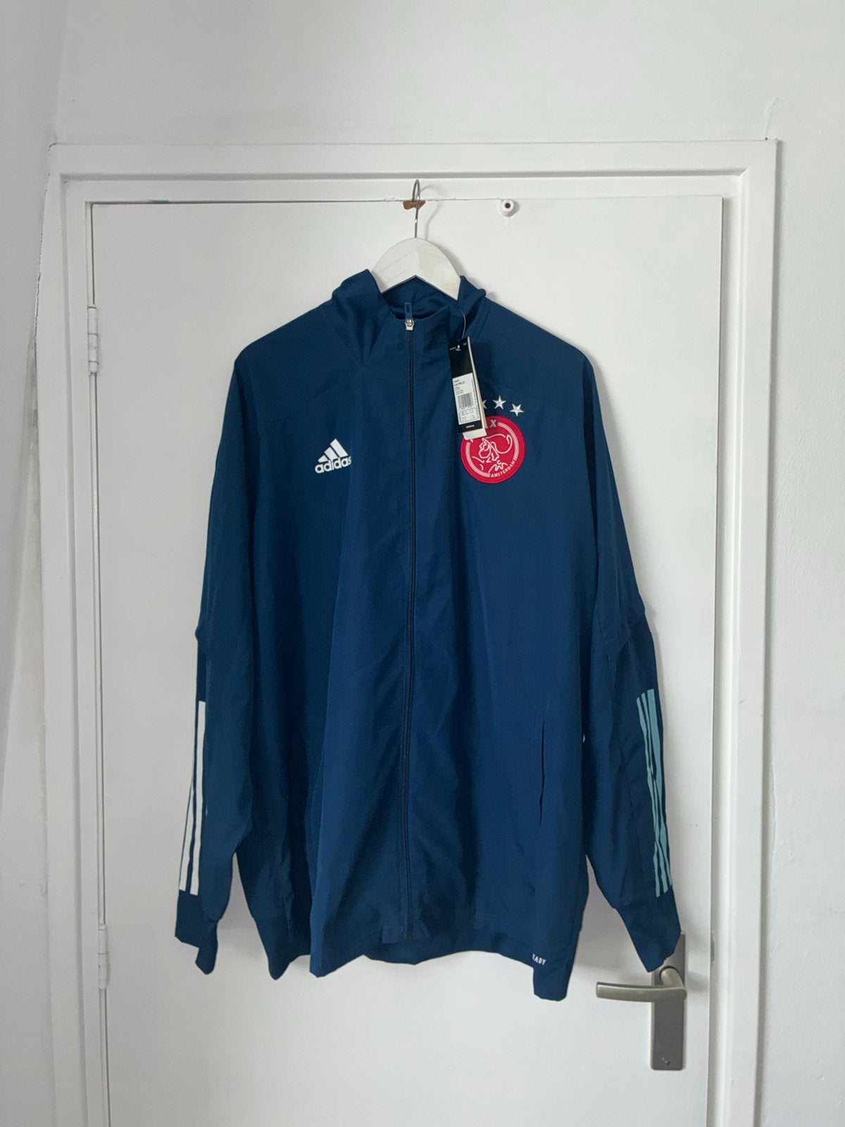 Adidas Ajax Pre Jacket - Nieuw met labels, Ophalen of Verzenden, Nieuw, Maat 56/58 (XL), Blauw