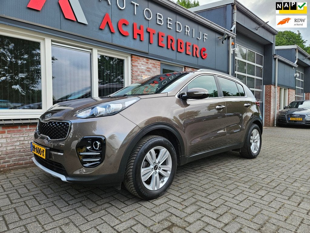 Kia Sportage 1.6 GDI Style Edition Trekhaak! Leer! Camera! N, Auto's, Voorwielaandrijving, Gebruikt, 4 cilinders, Bruin