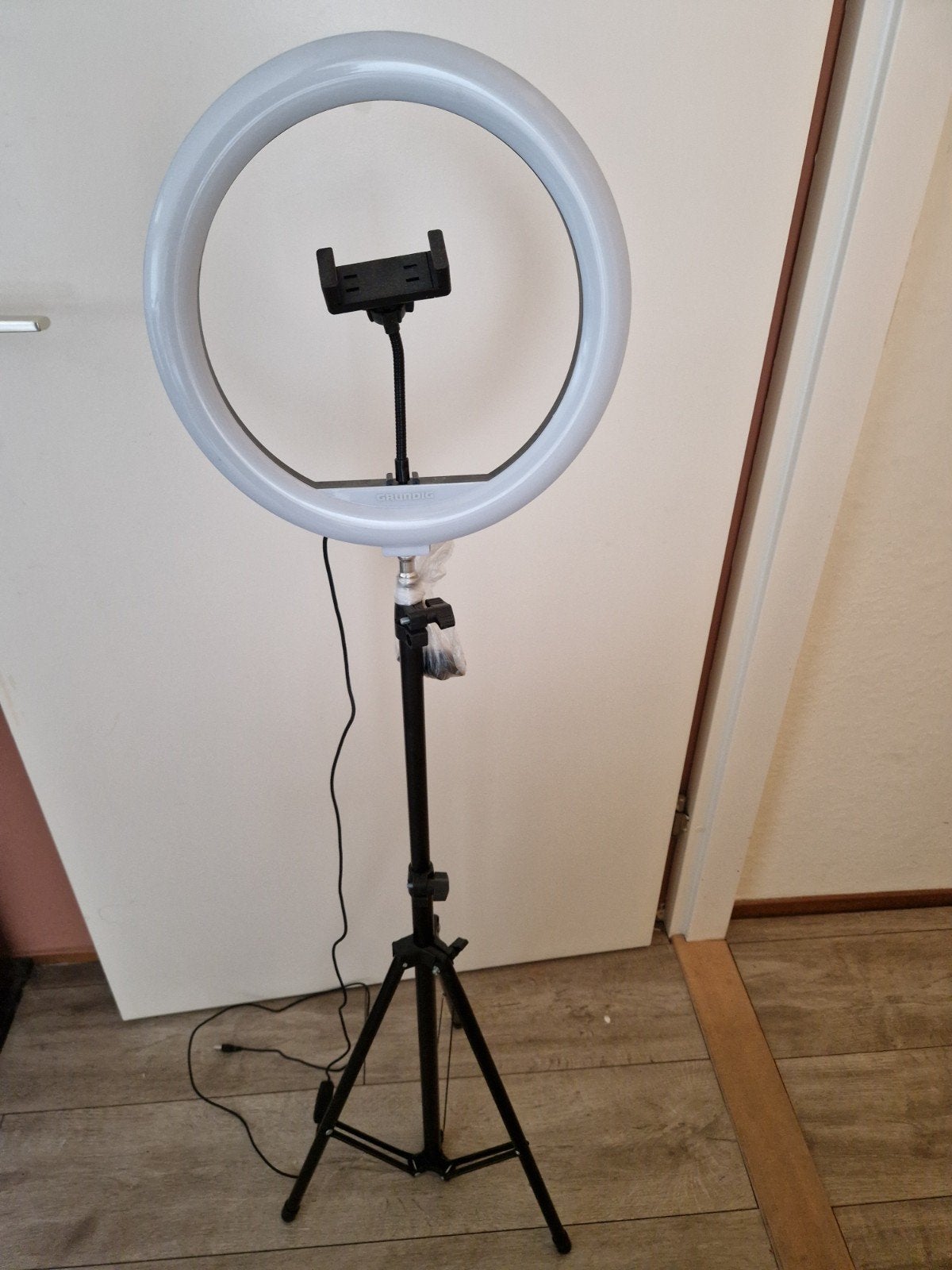 Ringlamp met statief en telefoonhouder, Audio, Tv en Foto, Fotografie | Fotostudio en Toebehoren, Ophalen, Zo goed als nieuw, Verstelbaar