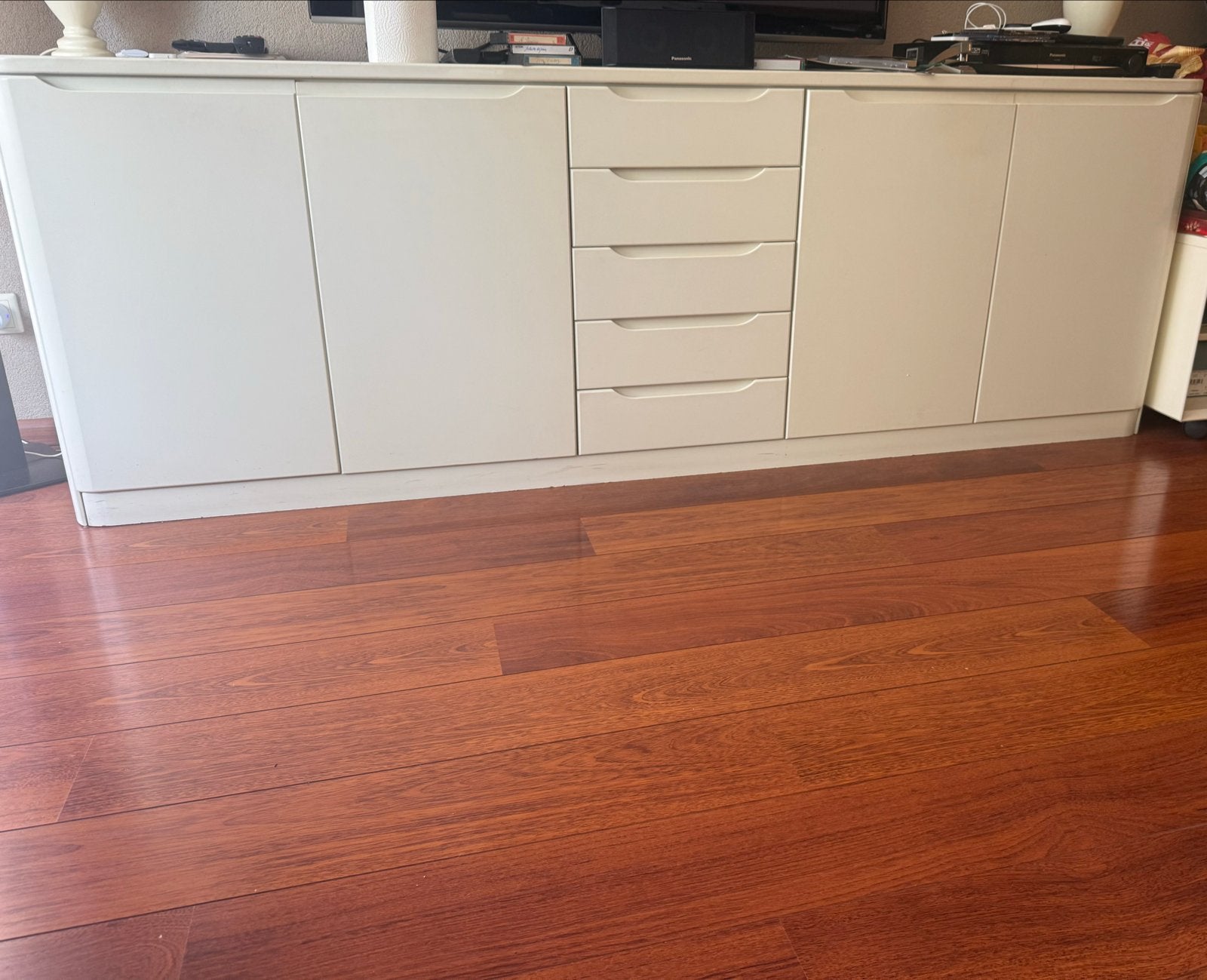 Crèmekleurig dressoir Exclusief design  – origineel uit 1988, Ophalen, Gebruikt, 150 tot 200 cm, Met lade(s)