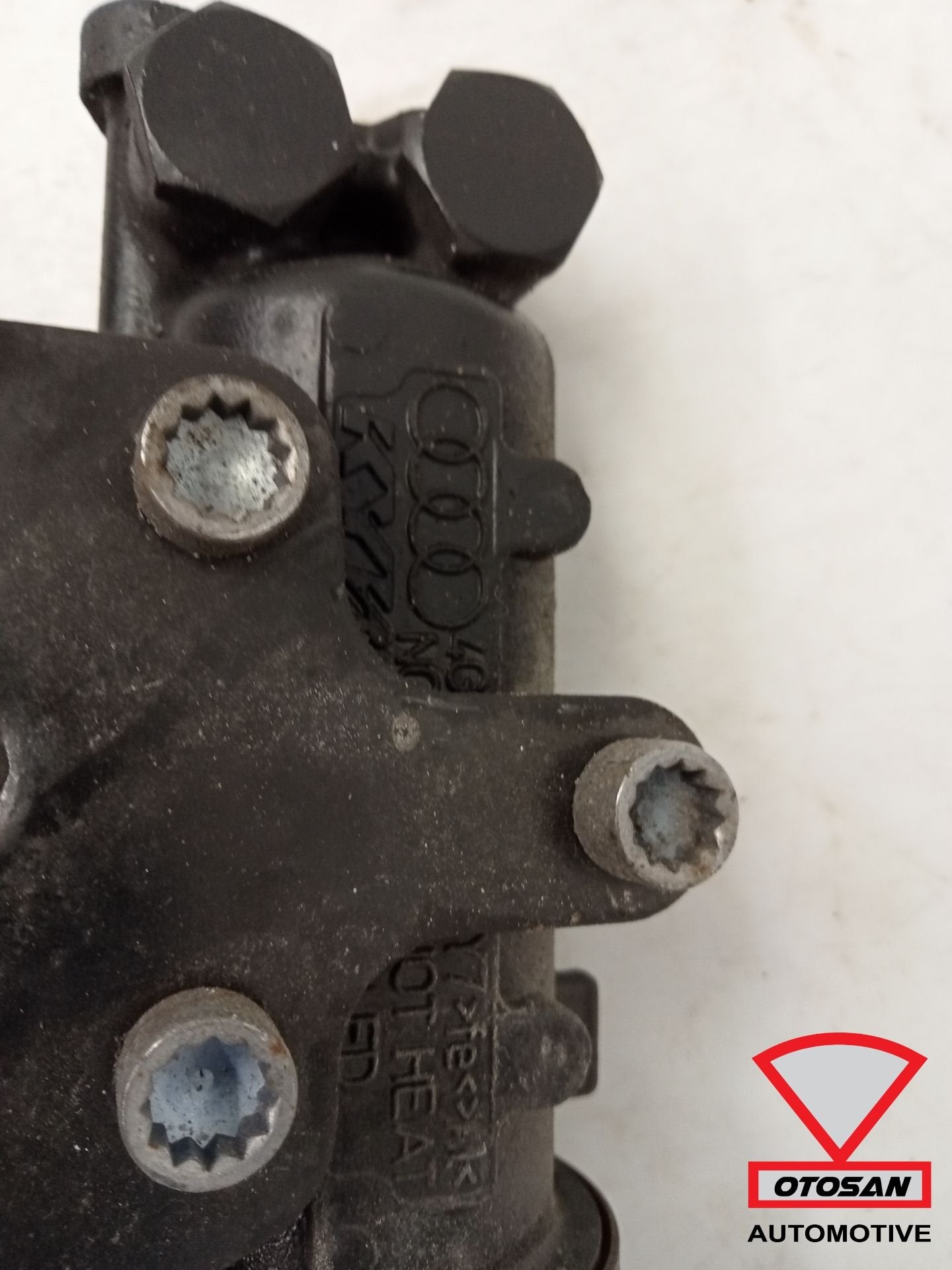 Audi RS6 C7 4G Avant Schokdemper bumper Rechts 4G0616813A, Gebruikt, AUDI AG, Auto-Union-Strasse 1
85045  Ingolstadt, DE, Bumper